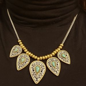 Lucky brand necklace